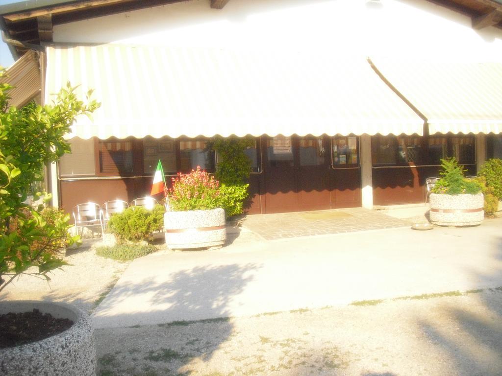 Agriturismo La Chioccia Campagna Lupia Exterior photo